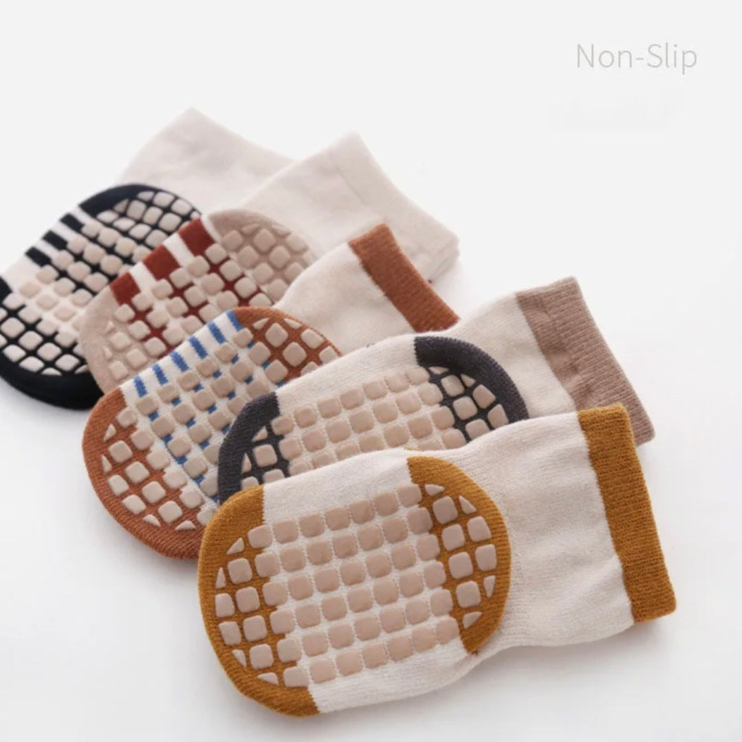 Non Slip Winter Socks - Woodland (5 Pack)