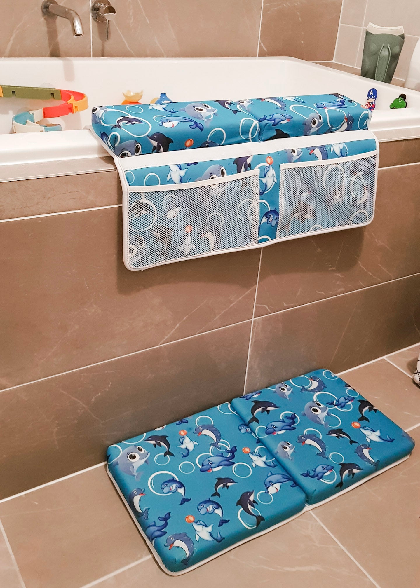 Elbow Pads and Bath Kneeler Set for bath time