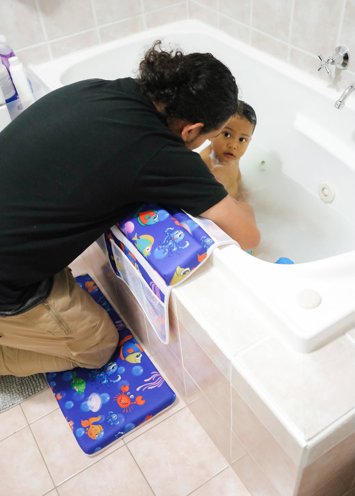 Baby Bath Essentials Elbow Rest and Kneeler Set 