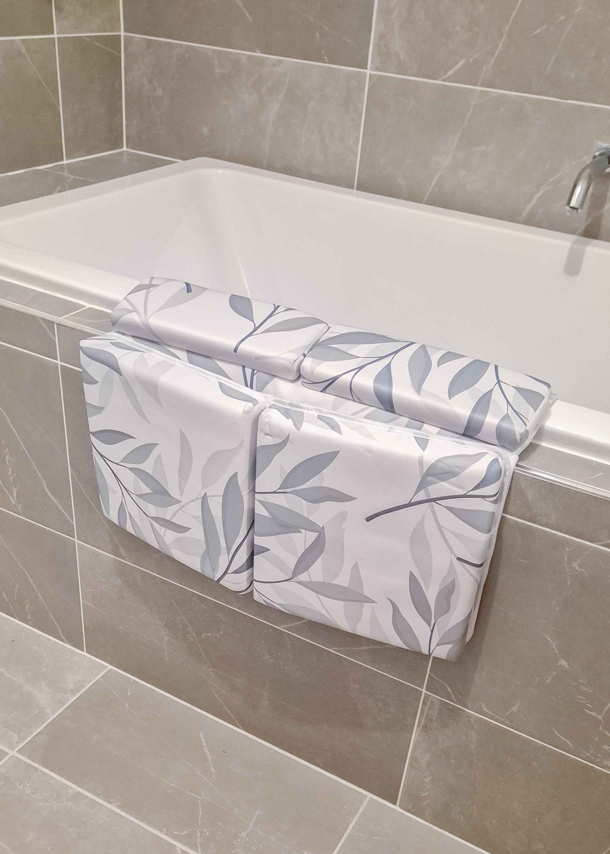 Baby Bath Kneeler and Elbow Rest Pad | Comfortable Bath Time Support for Parents | Eucalyptus