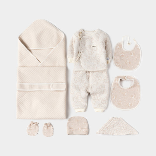 Baby shower gift set with essential items