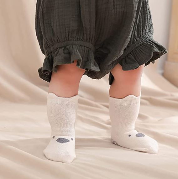 baby wearing non slip socks